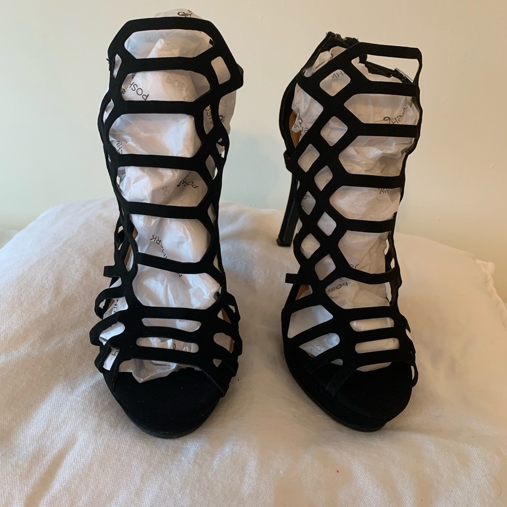 Report sandals
